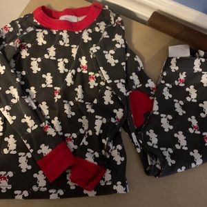 Hanna andersson pjs size 100 (4)